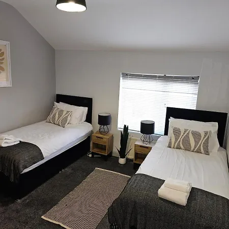 Spacious 3-bedroom Semi Detached House By Homebird Management Short Lets & Serviced With Private Parking & Garden