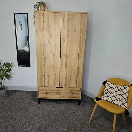 Spacious 3-bedroom Semi Detached House By Homebird Management Short Lets & Serviced With Private Parking & Garden *