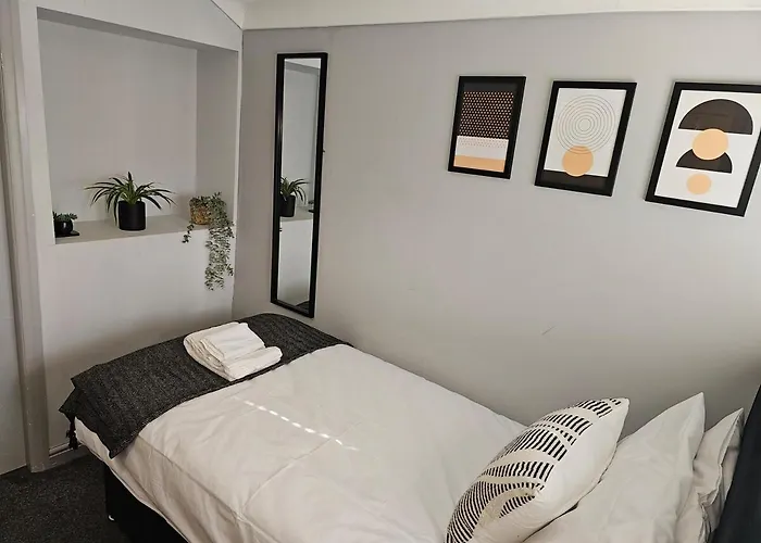 Spacious 3-bedroom Semi Detached House By Homebird Management Short Lets & Serviced With Private Parking & Garden